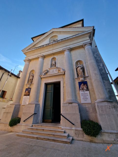 L'esterno della chiesa di San Martino Vescovo