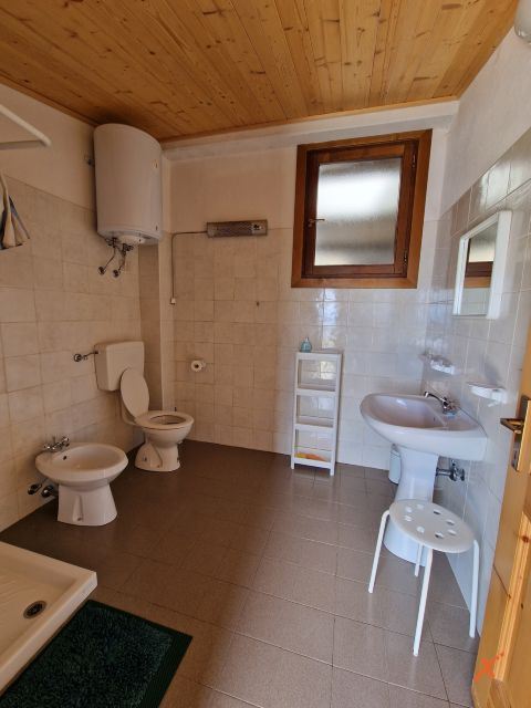 interni-e-camere-malga-chiadinas-explorerfvg (4)