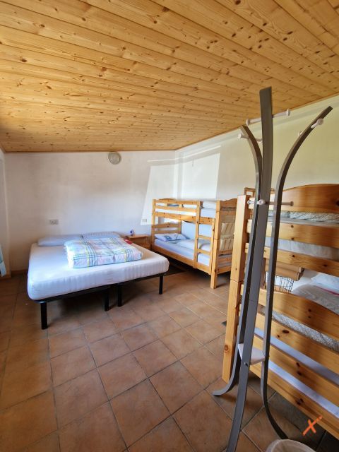 interni-e-camere-malga-chiadinas-explorerfvg (5)