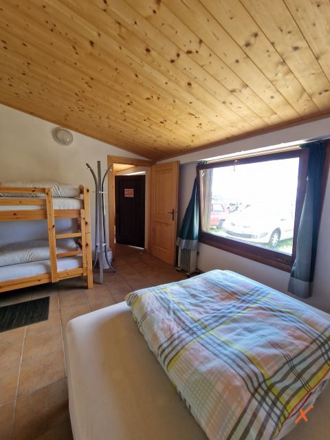 interni-e-camere-malga-chiadinas-explorerfvg (6)