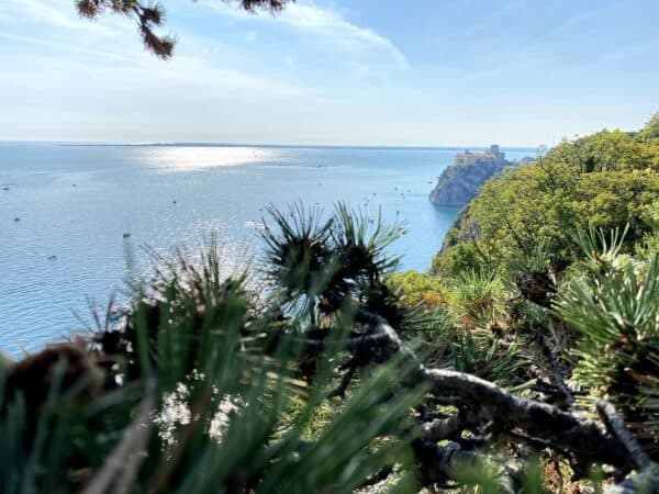 Visita al Castello di Duino e passeggiata sul sentiero Rilke