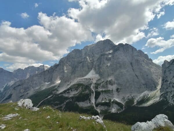 Escursione tra storia, natura e panorami sullo Jof di Sompdogna nelle Alpi Giulie - Image 3