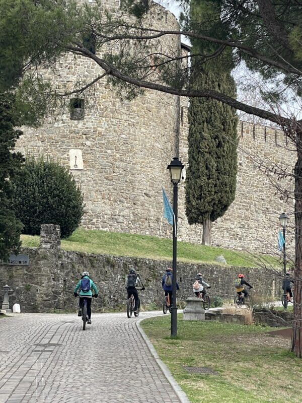 Let's GO 2025! Scopri Gorizia / Nova Gorica con un tour culturale guidato in bicicletta - Image 2