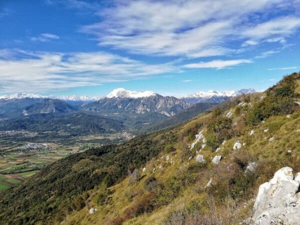 Escursione ad anello sul Monte Valinis: la montagna del volo libero