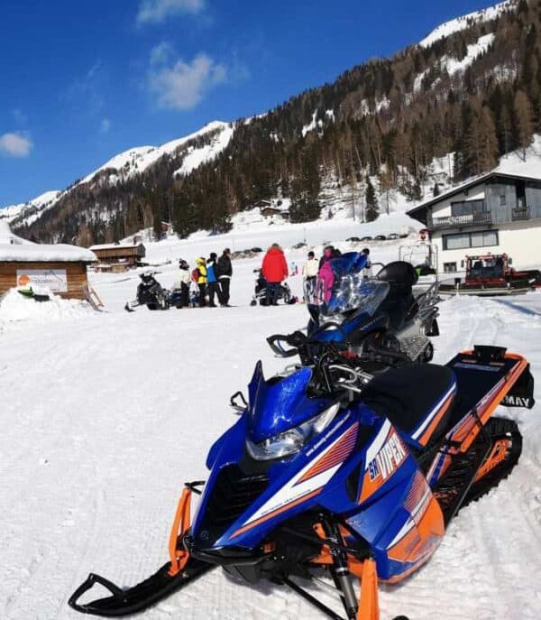 Escursione serale in motoslitta con cena in rifugio - immagine 3
