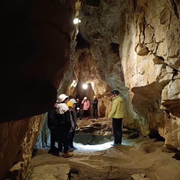 Visita alla grotta e chiesa di San Giovanni d'Antro - Image 5