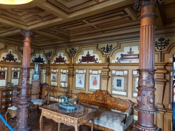Visita al castello di Miramare con guida turistica - immagine 3