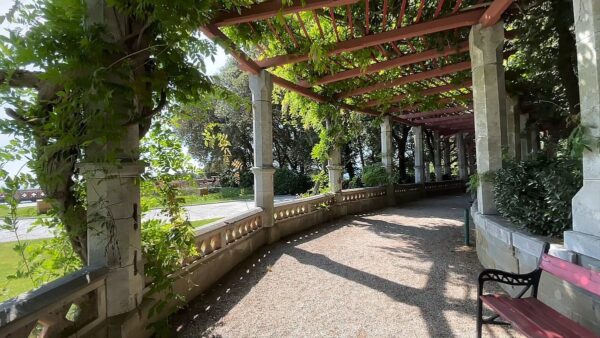 Visita al castello di Miramare con guida turistica - immagine 5