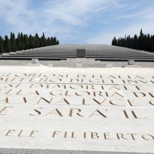 Visita guidata privata tra storia e memoria: il Sacrario di Redipuglia, la Dolina dei Bersaglieri e le trincee del Carso